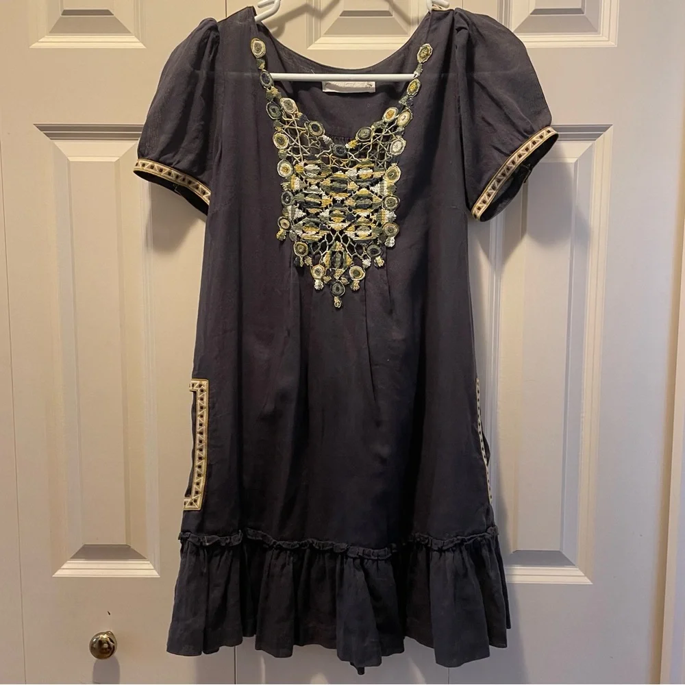 VELVET Grey Tiered Embroidered/Crochet  Ruffled Shift Dress w/Pockets - Large?